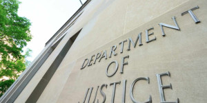 Beitragsbild des Blogbeitrags Entscheidung des Justizministeriums zu SBF-Fall empört Kryptoindustrie — Coinbase nennt es “Fehlurteil”