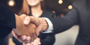 Beitragsbild des Blogbeitrags Bit Mining verkauft Mining-Betrieb von Btc.com für 5 Millionen US-Dollar.