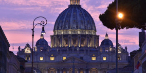 Beitragsbild des Blogbeitrags Papst Franziskus unterstützt Segnungen für homosexuelle Paare