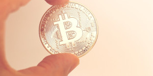 Beitragsbild des Blogbeitrags ViaBTC trägt dazu bei, den Bestätigungsprozess von Bitcoin-Transaktionen zu beschleunigen 