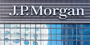 Beitragsbild des Blogbeitrags JPMorgan: Abwärtsdruck für Bitcoin nimmt ab, da Grayscale-Gewinnmitnahmen nachlassen 