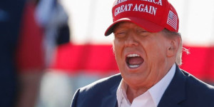 Beitragsbild des Blogbeitrags Donald Trump kritisiert das Urteil in New York, das ihn zum Verkauf von Vermögenswerten zwingen könnte