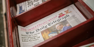 Beitragsbild des Blogbeitrags Britische Minister legen neue Eigentumsregeln für Medien fest, um die Übernahme von Telegraph zu verhindern