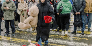 Beitragsbild des Blogbeitrags Russland verhaftet vier Verdächtige bei Anschlag in Moskau, die Zahl der Todesopfer steigt auf 133 