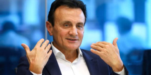 Beitragsbild des Blogbeitrags Die Aktionäre von AstraZeneca werden aufgefordert, sich dem Gehaltsplan für CEO Soriot zu widersetzen