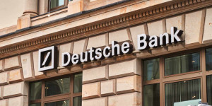 Beitragsbild des Blogbeitrags Deutsche Bank Umfrage: Über die Hälfte erwartet, dass Kryptowährungen wichtige Anlageklasse und Zahlungsmethode werden. (kürzer: Umfrage: Deutsche Bank sieht Kryptowährungen als wichtige Anlageklasse und Zahlungsmethode)