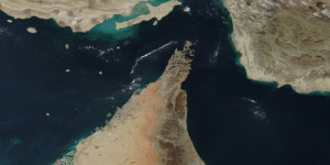 Beitragsbild des Blogbeitrags Iran beschlagnahmt mit Israel verbundenes Frachtschiff