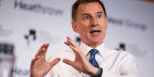 Beitragsbild des Blogbeitrags Jeremy Hunt setzt auf die Gründung eines 1 Billion Dollar schweren „British Microsoft“ 