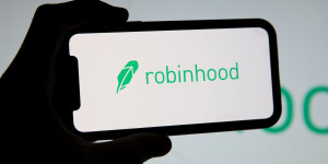 Beitragsbild des Blogbeitrags Robinhood führt Solana (SOL)-Einsätze in Europa ein