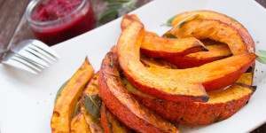 Beitragsbild des Blogbeitrags Pflanzliche Unterstützung für Atemwegserkrankungen bei Tieren 