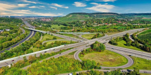 Beitragsbild des Blogbeitrags Fahren Sie mit dem Auto in den Urlaub ins Ausland? Vergessen Sie nicht, eine Vignette zu kaufen!