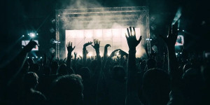 Beitragsbild des Blogbeitrags Musikfestivals rund um den Globus 