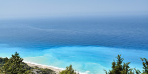 Beitragsbild des Blogbeitrags Geheimtipp Urlaub Januar Europa: Winterwunderland entdecken