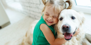 Beitragsbild des Blogbeitrags Der Besitz eines Hundes im Säuglingsalter kann das Risiko anhaltender pfeifender Atemgeräusche verringern