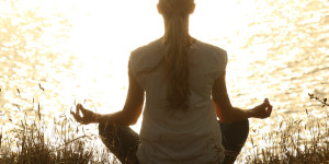 Beitragsbild des Blogbeitrags Yoga für Anfänger: Grundlagen und Vorteile