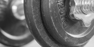 Beitragsbild des Blogbeitrags Krafttraining ohne Geräte: Kreative Übungen
