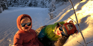 Beitragsbild des Blogbeitrags 6 Tipps zum Winterwandern mit einem Baby