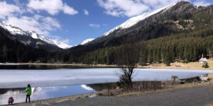 Beitragsbild des Blogbeitrags Spielen im Freien: Inspiration fürs Austoben!