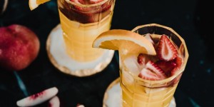 Beitragsbild des Blogbeitrags Bubbly Friday: Moscato Sangria 