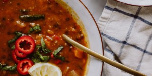 Beitragsbild des Blogbeitrags Recipe: Moroccan Lentil Sweet Potato Stew