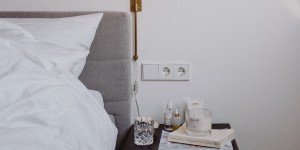 Beitragsbild des Blogbeitrags A Bedside Story: Einblicke Auf Unsere Nachttische 