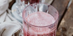 Beitragsbild des Blogbeitrags Bubbly Friday: Frozen Cherry Lillet Slush 