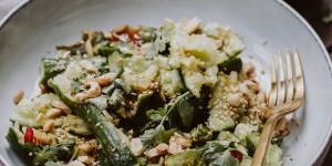Beitragsbild des Blogbeitrags Rezept: Smashed Cucumber Thai Salad