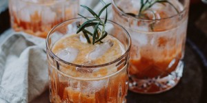 Beitragsbild des Blogbeitrags Rezept: fruchtige Marillen Limonade