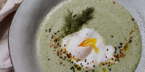 Beitragsbild des Blogbeitrags Rezept: Gurken Buttermilch Kaltschale mit Ei