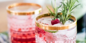 Beitragsbild des Blogbeitrags Bubbly Friday: Elderflower Gin Tonic 