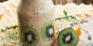 Beitragsbild des Blogbeitrags Veganer Sommer-Smoothie mit Mango