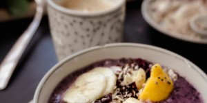 Beitragsbild des Blogbeitrags Breakfast Bowl mit Blaubeeren