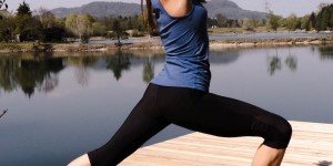 Beitragsbild des Blogbeitrags Chakren in Balance bringen mit diesen 7 Yoga Posen 