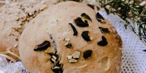 Beitragsbild des Blogbeitrags Veganes Dinkelbrötchen backen