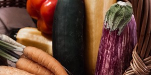 Beitragsbild des Blogbeitrags Saisonkalender August für Gemüse und Obst in Österreich