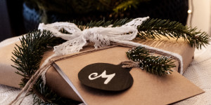 Beitragsbild des Blogbeitrags Weihnachtsgeschenke verpacken