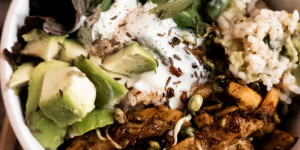 Beitragsbild des Blogbeitrags Vegan Chicken Buddha Bowl