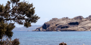 Beitragsbild des Blogbeitrags Travel for less