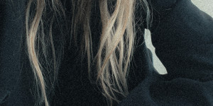 Beitragsbild des Blogbeitrags Entdecke deine Stärke: 5 Schritte zu mehr Selbstbewusstsein