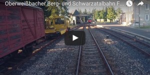 Beitragsbild des Blogbeitrags [Video] Oberweißbacher Berg- und Schwarzatalbahn: Führerstandsmitfahrt Flachstrecke 