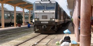 Beitragsbild des Blogbeitrags 10 Bahnreise-Tipps: Mit dem Zug durch Vietnam 