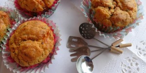 Beitragsbild des Blogbeitrags Herzhafte, scharfe Käse-Speckmuffins – Happy Birthday Kochtopf! 