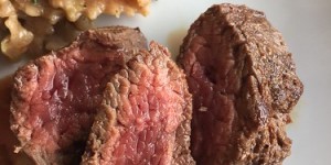 Beitragsbild des Blogbeitrags Herzzapfen mit selbstgemachter Vollkornpasta und Zwiebel-Olivensauce