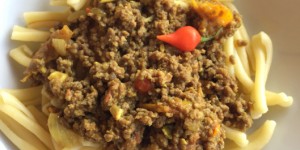 Beitragsbild des Blogbeitrags Chililiebe – Casarecce mit Faschiertem, Chili und Curry 