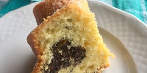 Beitragsbild des Blogbeitrags Mohn-Pomeranzen Gugelhupf – ein bittersüßer Genuss