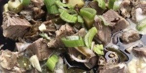 Beitragsbild des Blogbeitrags Frühlingshafter Rindfleischsalat mit steirischem Kürbiskernöl