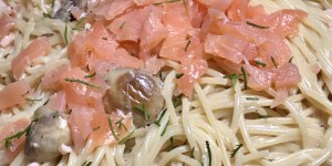 Beitragsbild des Blogbeitrags Spaghetti mit Champignons und Räucherlachs