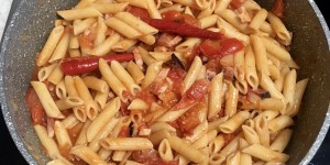 Beitragsbild des Blogbeitrags Ein scharfes Rezept: Penne all‘ arrabbiata 