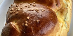 Beitragsbild des Blogbeitrags Neues Rezept: Striezel mit Mohn Birnen Fülle