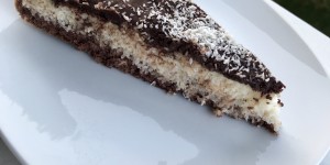 Beitragsbild des Blogbeitrags Eigenkreation: Schokolade Kokos Torte – köstliches Rezept